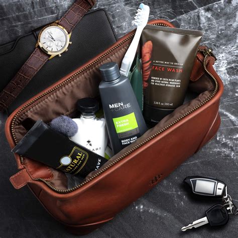 m&s men's wash bag.